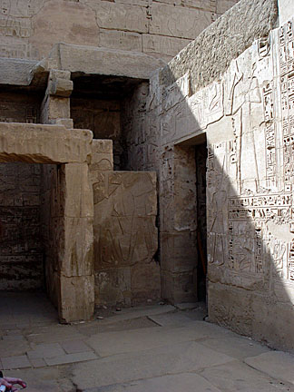 image b4Lm_DSC00121_w_v.jpg